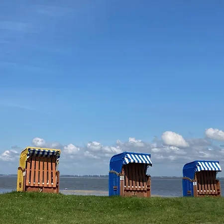 Prázdninový dům Urlaub Beim Kaeptn! Freistehendes Premium Nordsee-ferienhaus Mit Fahrraedern, Stellplatz Und Garten, 150m Zur Nordsee Butjadingen