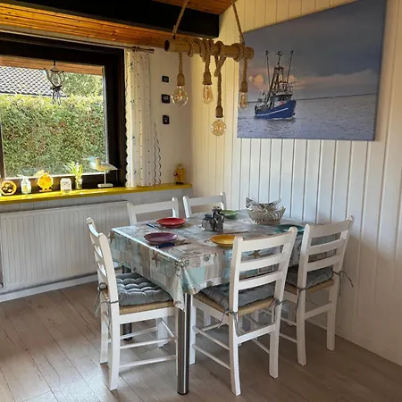 Urlaub Beim Kaeptn! Freistehendes Premium Nordsee-ferienhaus Mit Fahrraedern, Stellplatz Und Garten, 150m Zur Nordsee